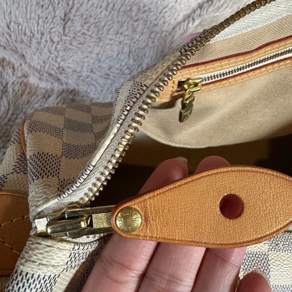 Louis Vuitton Damier Azur Speedy 35 - Picture 12 of 16